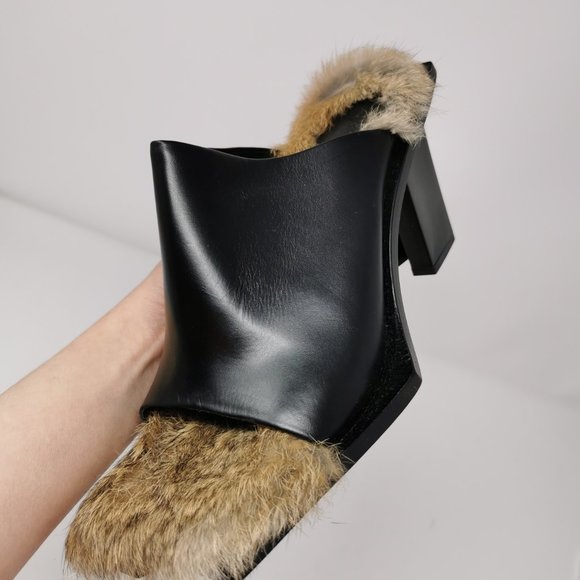 Marques Almeida Black Leather Mules Lined in Fur - Picture 9 of 16